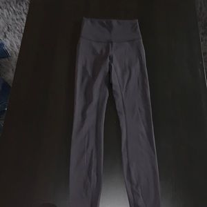 grey/black lulu align leggings